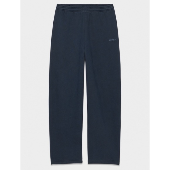 Aritzia Sweatfleece Cozy Fleece Boyfriend Sweatpant - Picture 4 of 10